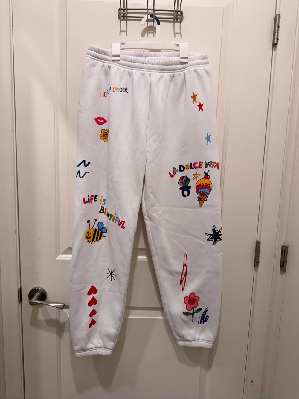 The Mayfair Group
Somebody Loves You
Sweatpants Size L/XL